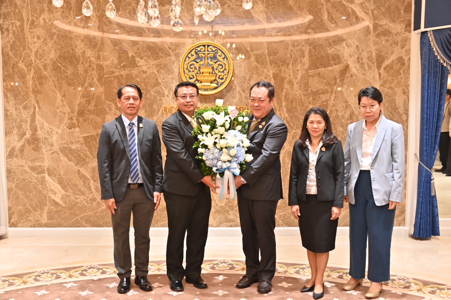 ﻿กรมบังคับคดี ร่วมแสดงความยินดีรัฐมนตรีว่าการกระทรวงยุติธรรมเนื่องในโอกาสเข้ารับตำแหน่งใหม่